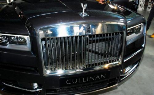 2-Rolly-Royce-Cullinan