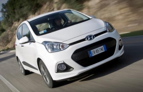 2 Hyundai i10