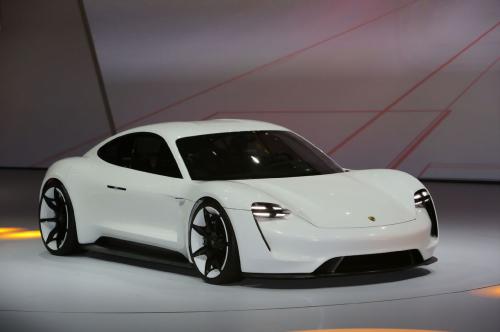 5 Porsche Mission E