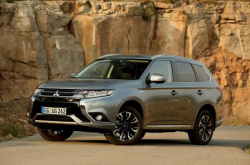 Mitsubishi Outlander 2016