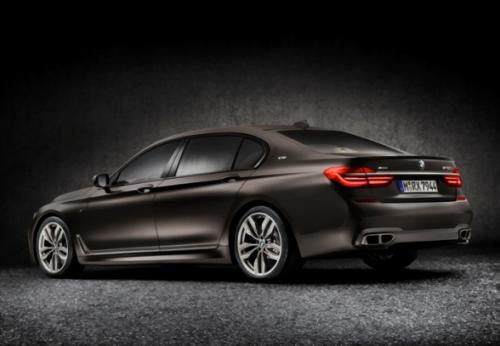 3 BMW M760Li xDrive