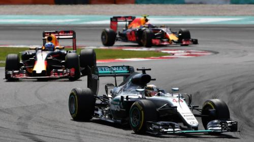 2 Rosberg versus Red Bully