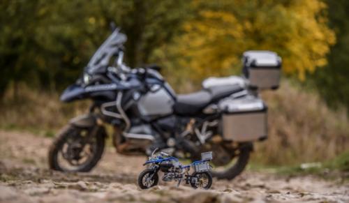 3 BMW R 1200 GS Adventure a Lego