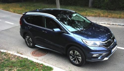 1 Honda CR-V