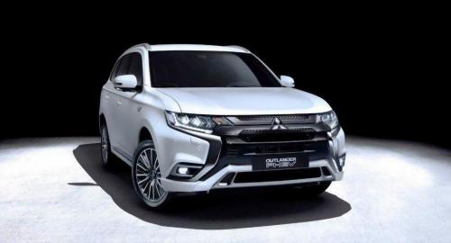 1 Mitsubishi Outlander PHEV 2019