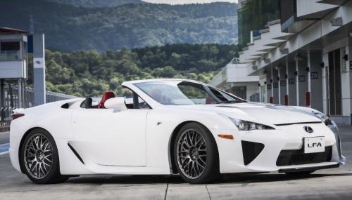 1-lexus-lfa-spyder